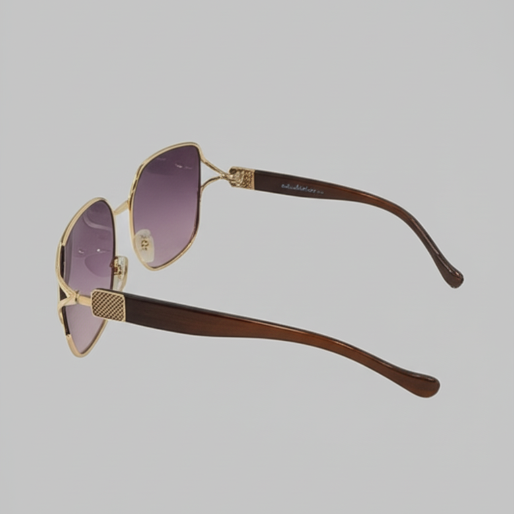 "Luxury Aviator Sunglasses with Gradient Purple Lenses - Gold Frame"