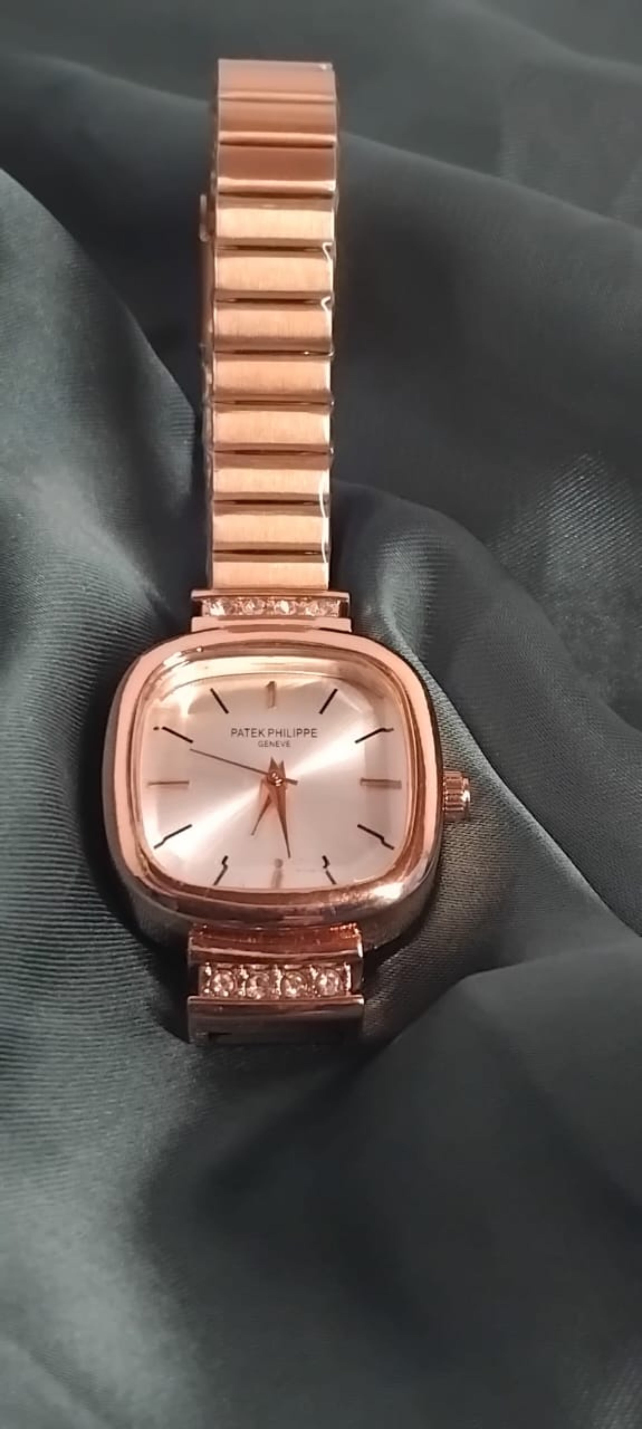 Modern Women’s Casual Watch