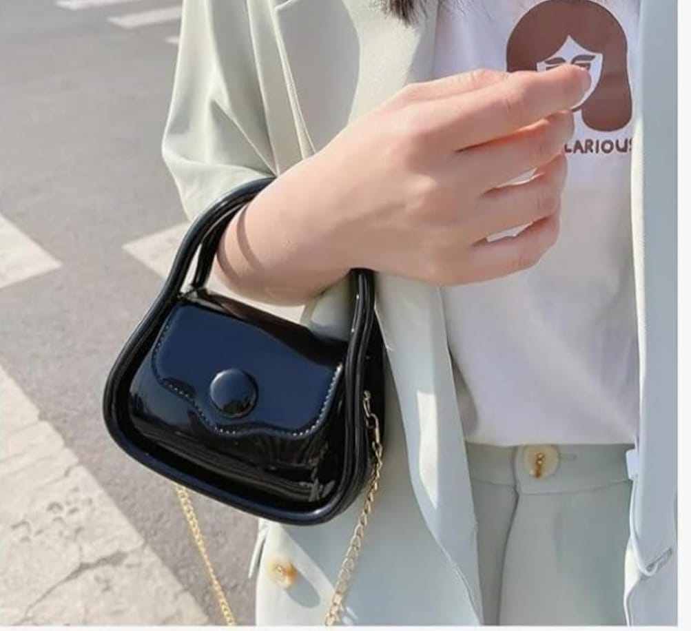 Simple Glam Shoulder Bag